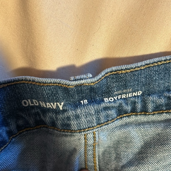 Old navy boyfriend jeans size 18 - Picture 2 of 2